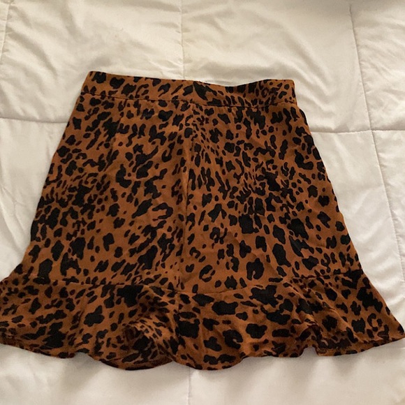 Forever 21 Dresses & Skirts - S, Forever 21, cheetahs print skirt